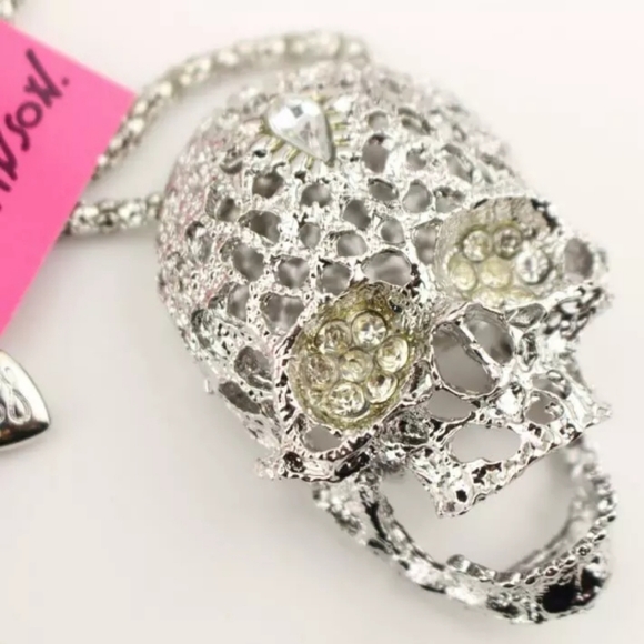 Choose your color gold Chrome or silver crystal 3rd eye skull necklace - Picture 10 of 16